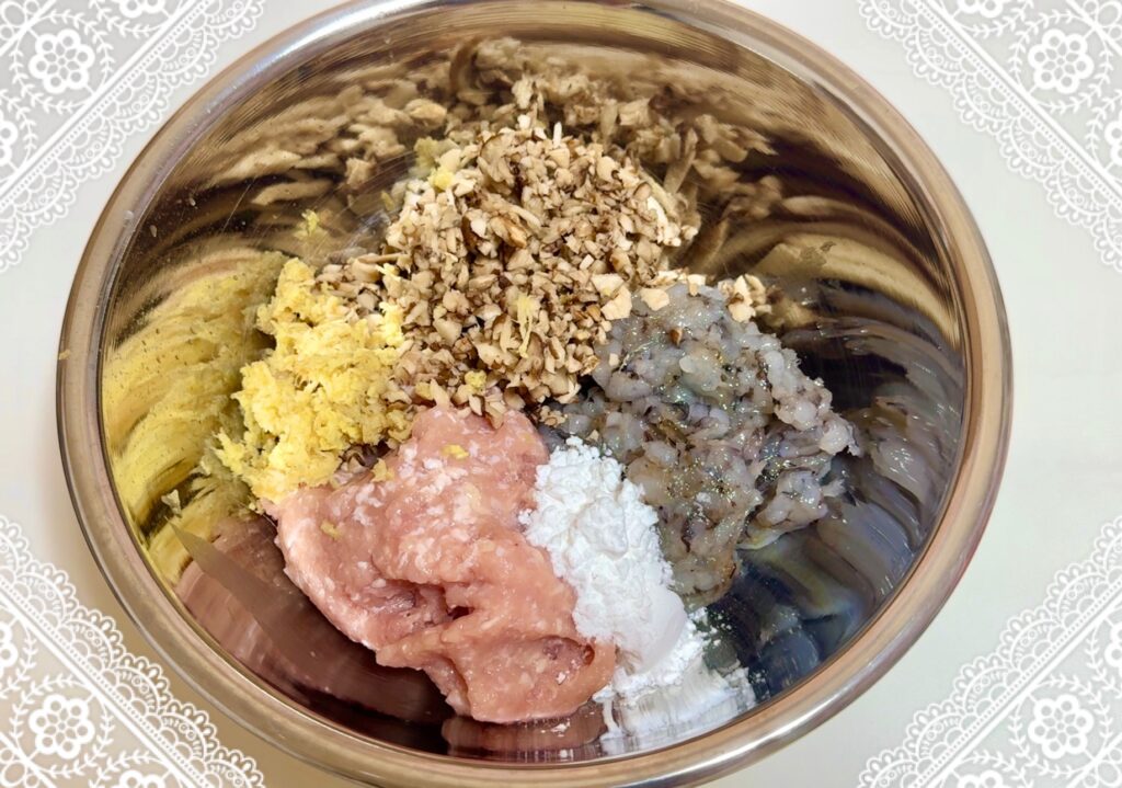 鶏海老団子の材料