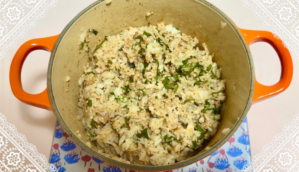 シソご飯の肉巻きおにぎり
作り方1

