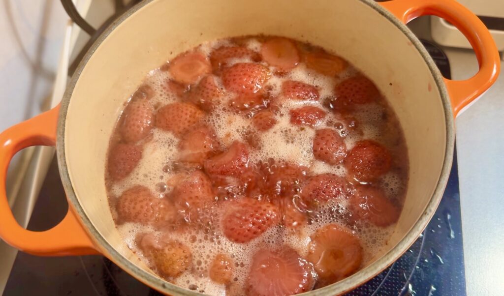 冷凍いちごで作るいちごゼリー　作り方3