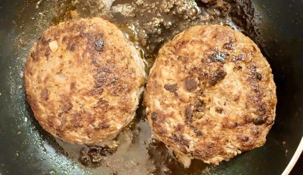 デミグラスソースで楽しむ 煮込みハンバーグ 作り方6