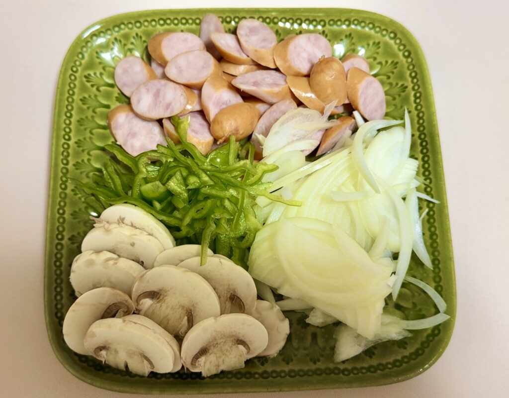 ソーセージたっぷり 大人のナポリタン 作り方1