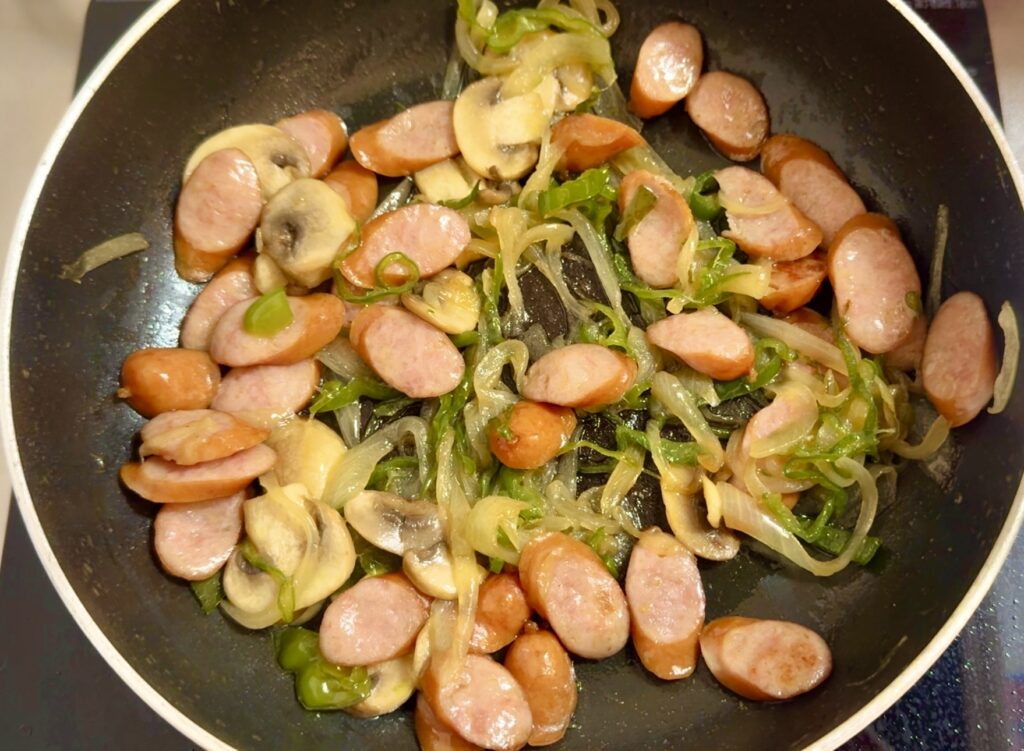 ソーセージたっぷり 大人のナポリタン 作り方2