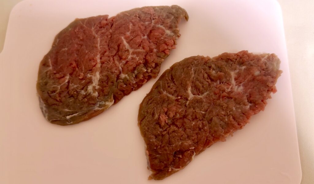ミラノ風カツレツ｜粉チーズ香る軽やかな牛肉のごちそう 作り方2