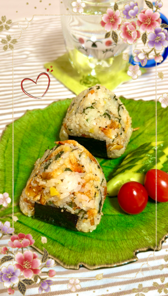 桜エビと大葉のだし香るおにぎり|もち米入りで冷めても美味しい混ぜ込みおにぎり 完成写真1